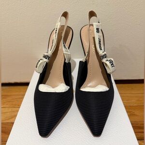 Black J’adior Slingback Pump